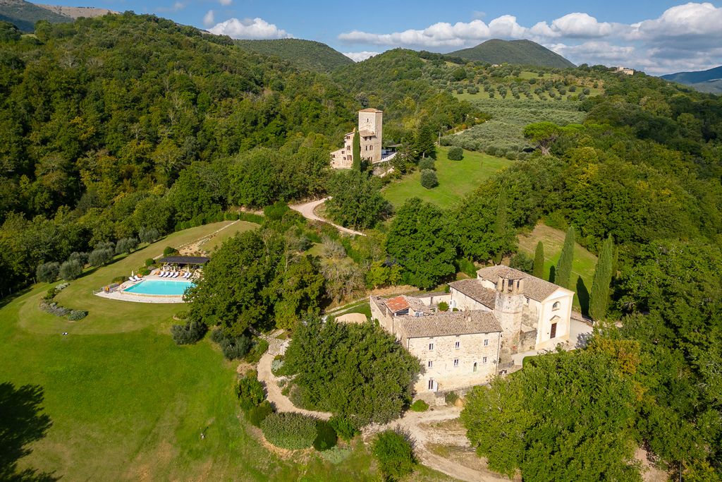 Castelli di Napoleone Castle Umbria Olivers Travels 28