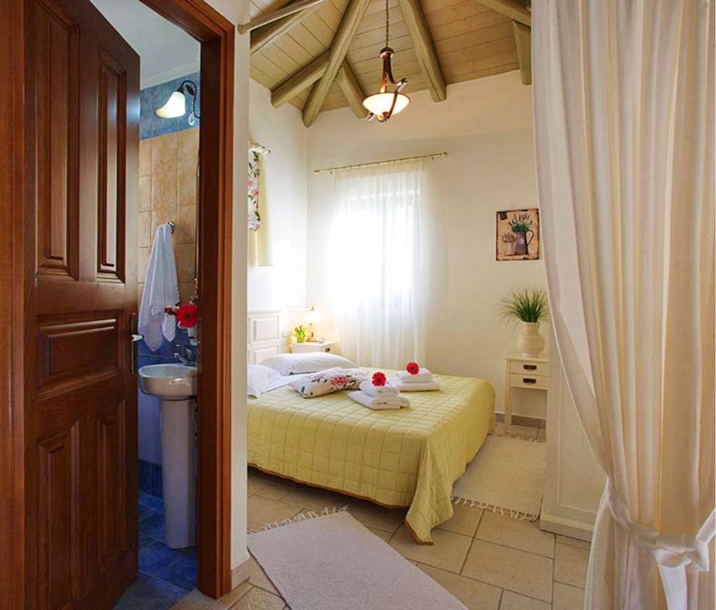 Villa Pasque Lefkas Olivers Travels 5