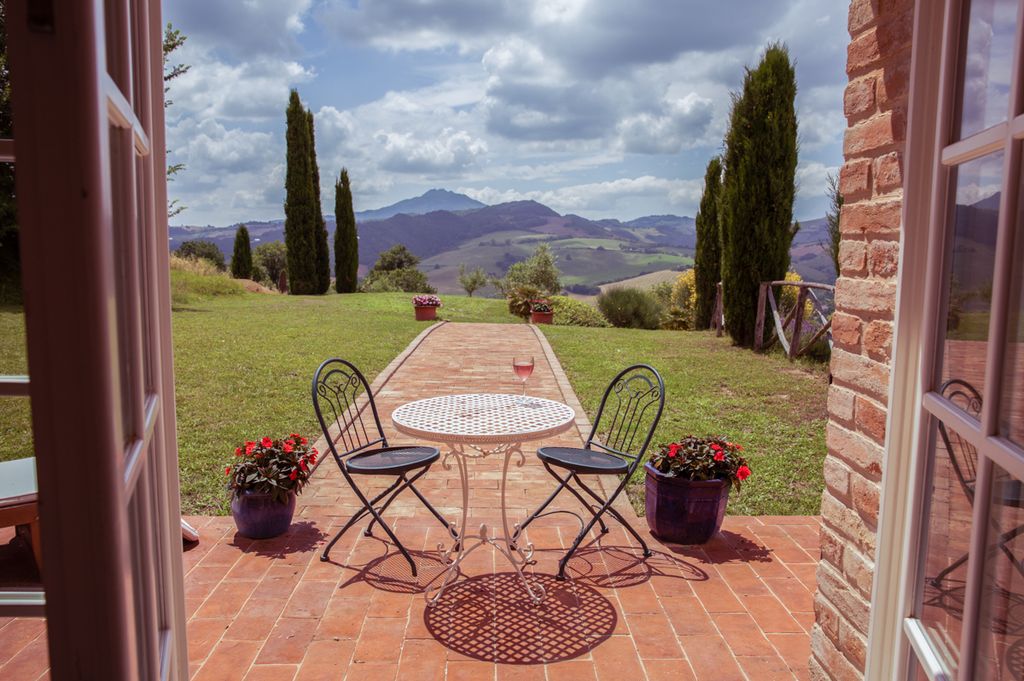 Roverella Le Marche Olivers Travels5