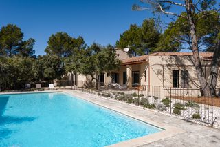 Maison Boisee Provence Olivers Travels1