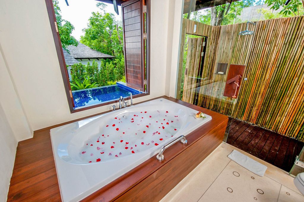 Villa Asnee Phuket Olivers Travels 5