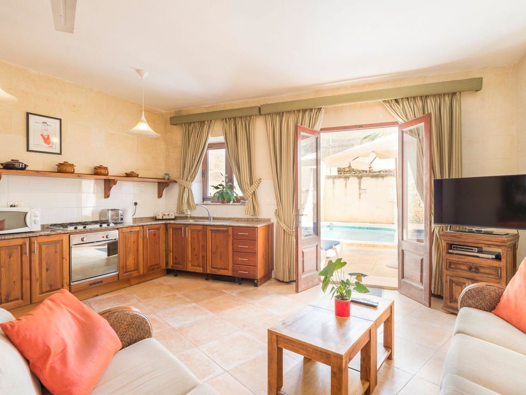 Farmhouse Pompea Malta Olivers Travels 2