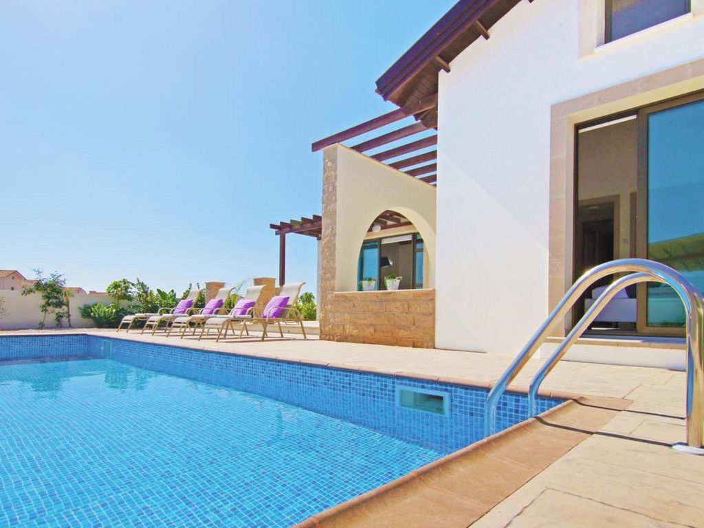 Villa Athikia Cyprus Olivers Travels 4