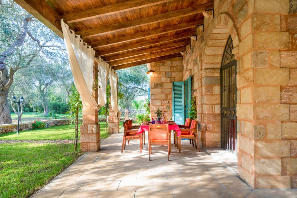 Casale Attarico Puglia Olivers Travels5