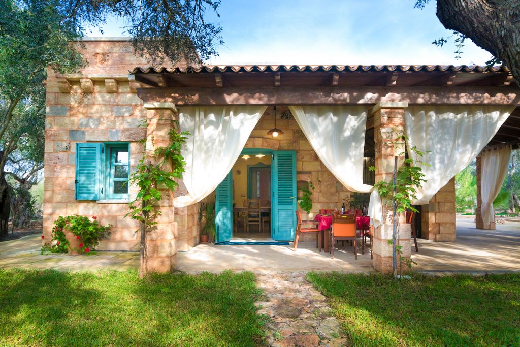 Casale Attarico Puglia Olivers Travels6