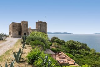 Talamon Tower Tuscany OliversTravels 1