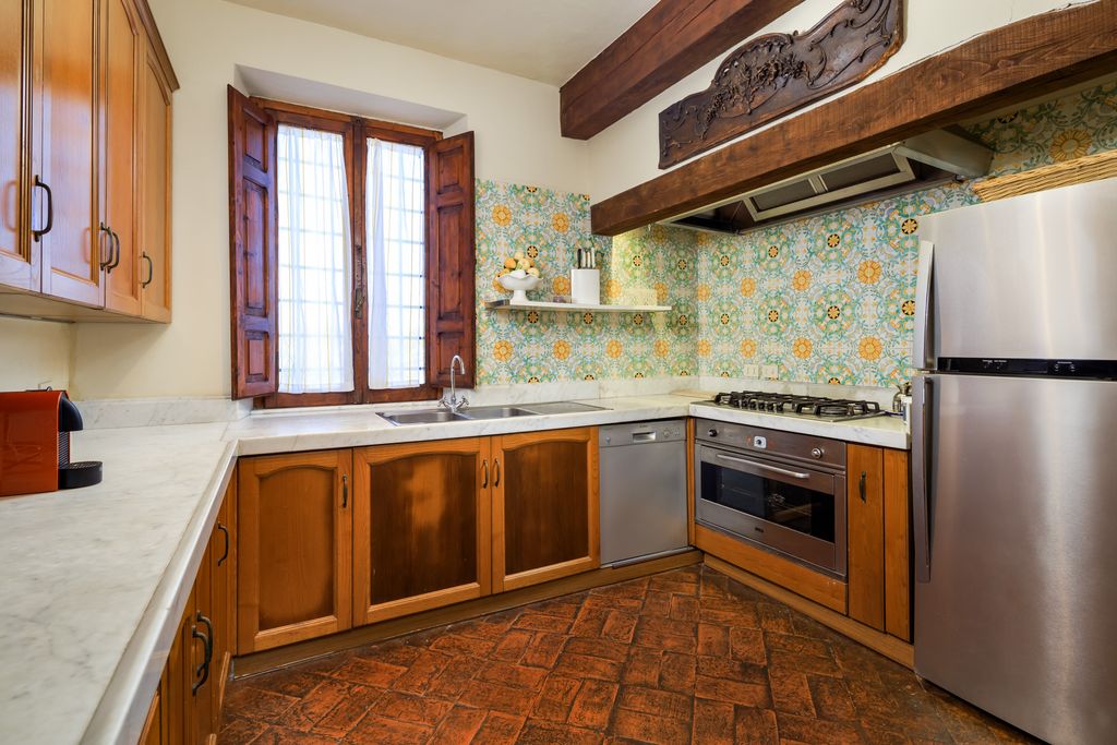 Talamon Tower Tuscany OliversTravels 5