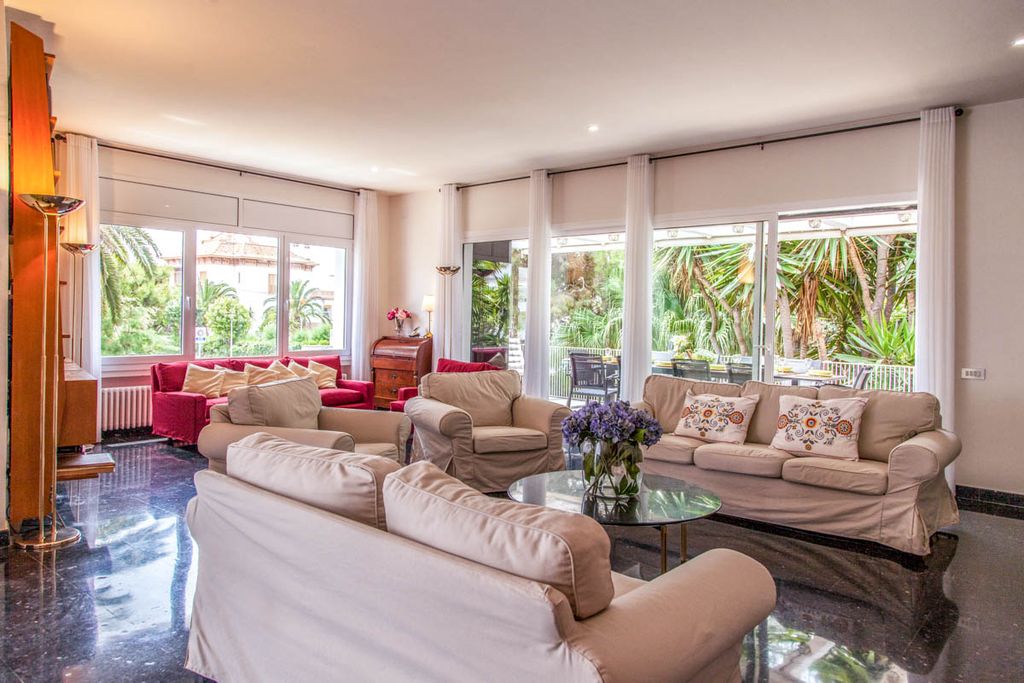 Villa Armengol Sitges Olivers Travels 2