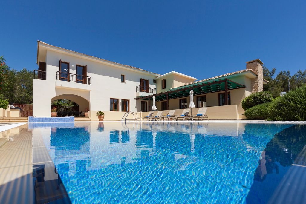 Villa Tapani Aphrodite Hills Olivers Travels1