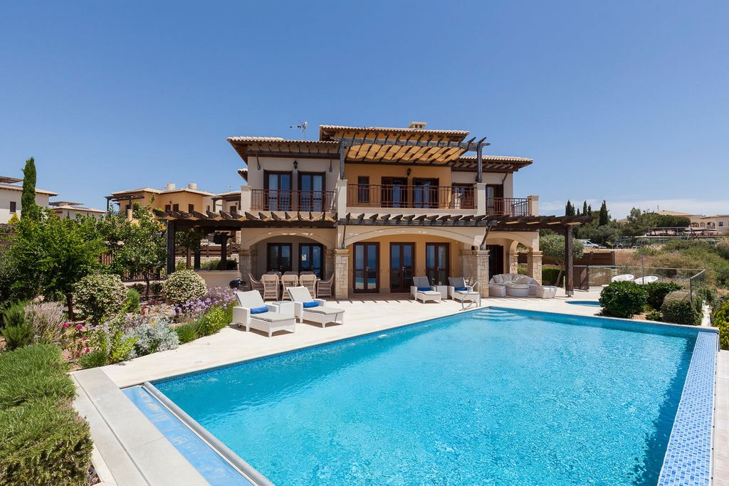 Villa Vilipu Aphrodite Hills Olivers Travels1