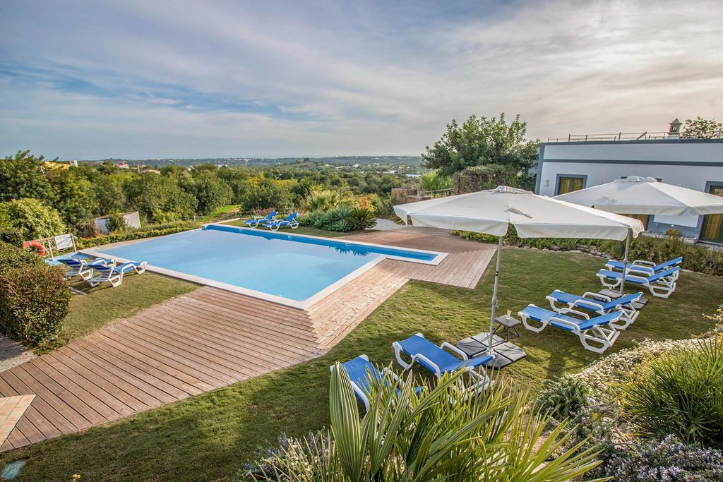 Villa Alecrim Estoi Olivers Travels 5