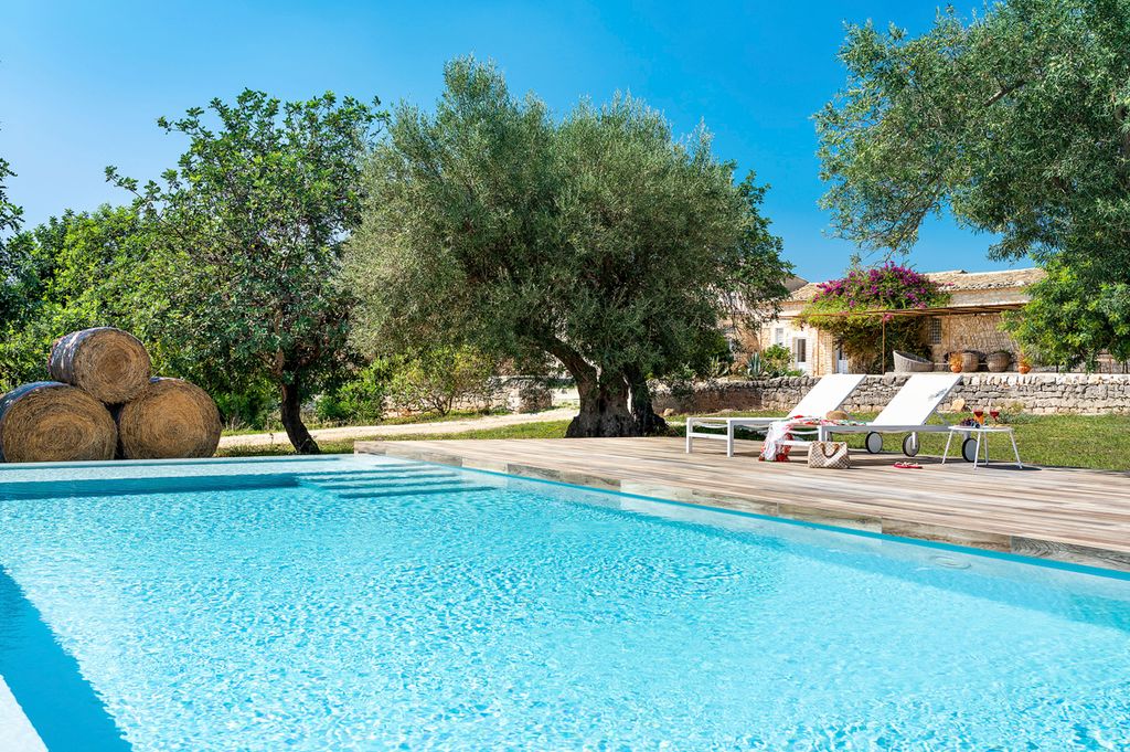 Dimora di Penna Sicily Olivers Travels1