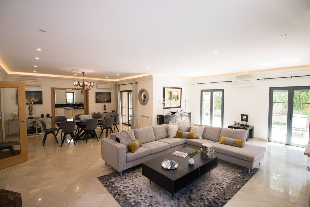 Villa Arias Vale do Lobo Olivers Travels 3