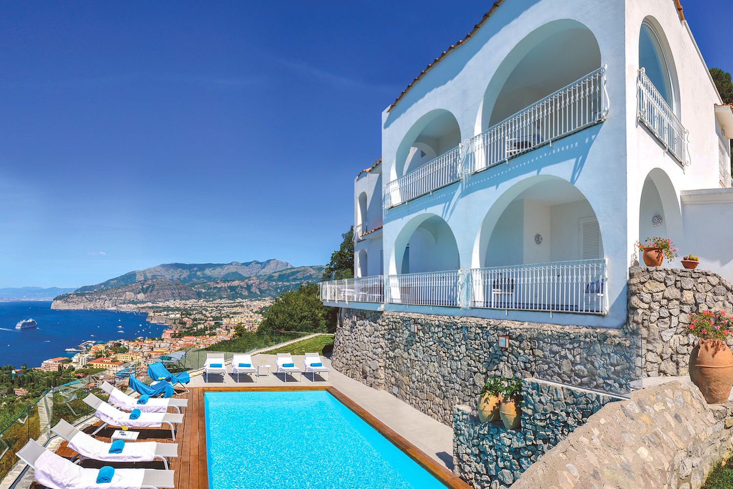 Villa Maria Rosaria in NA, Campania, Italy