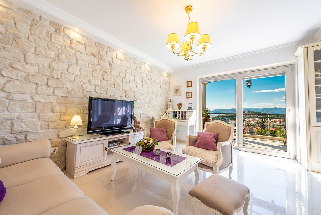 Villa Beau Dubrovnik Olivers Travels 3