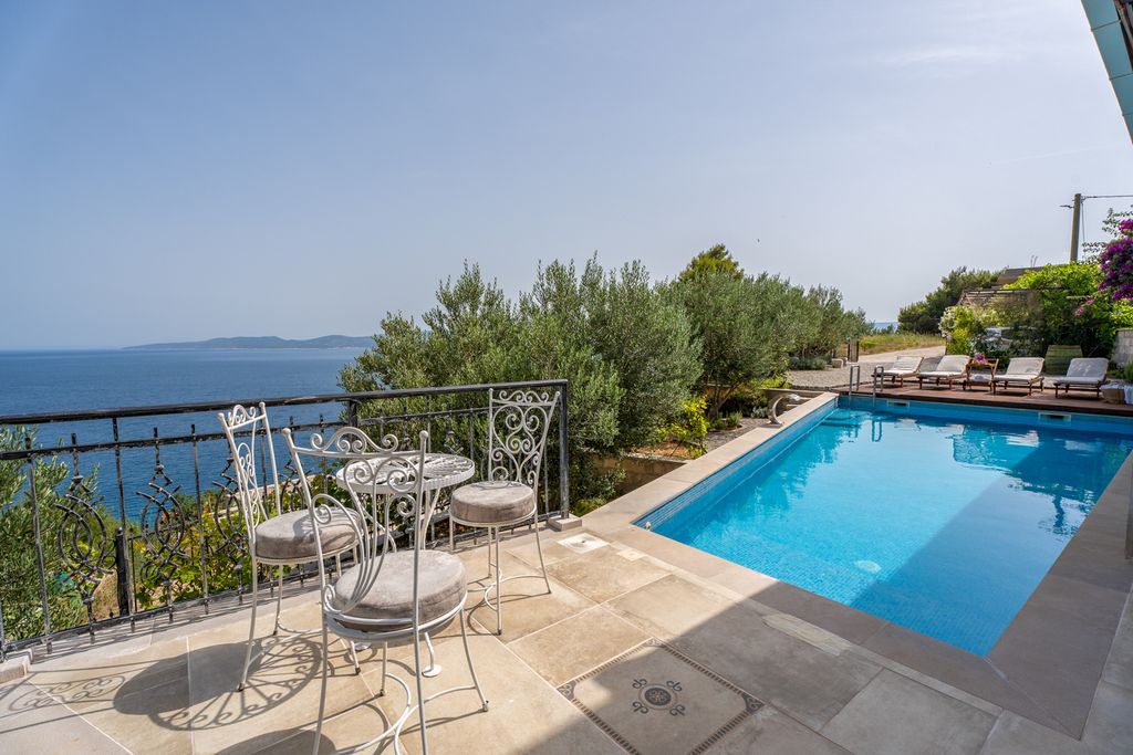 Villa Bufo Dalmatia Olivers Travels 02