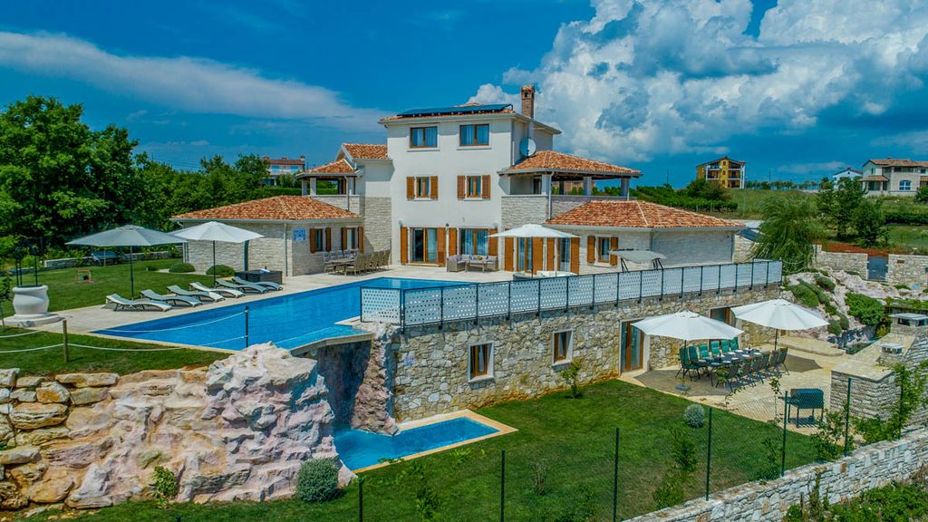 Villa Harlequin Istria Olivers Travels 1