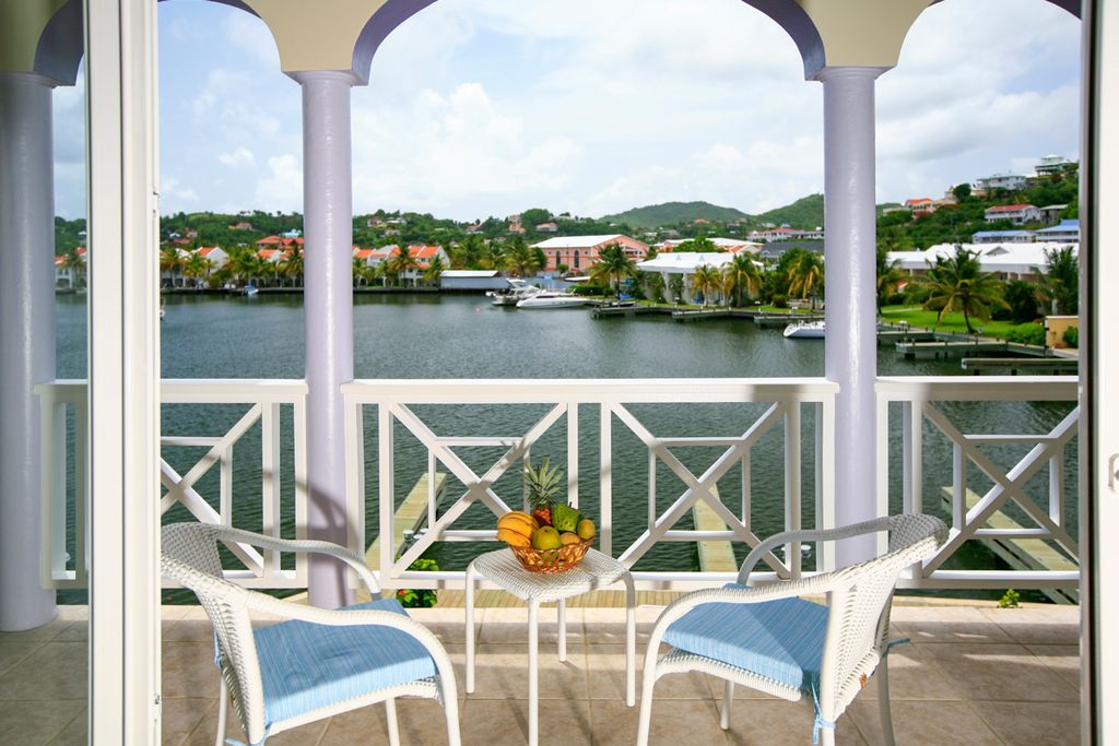 Harbour Seventeen St Lucia Olivers Travels 2