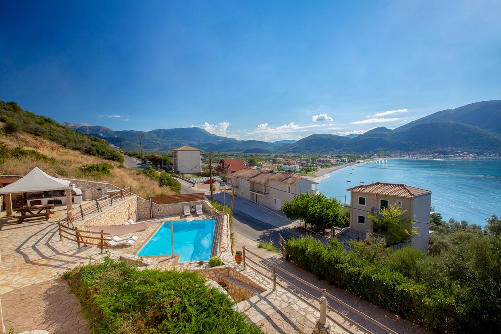 Villa Fankri Lefkas Olivers Travels 02