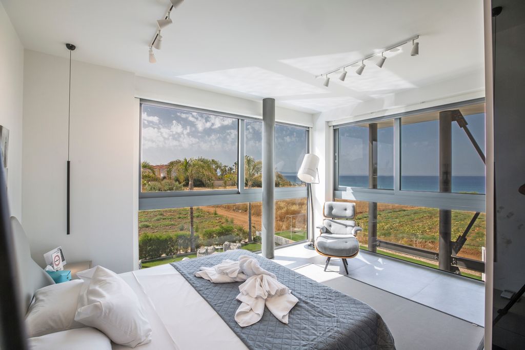 Villa Arachne Pernera Olivers Travels5