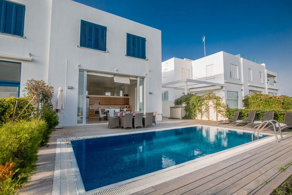 Villa Glaucus Protaras Olivers Travels 2