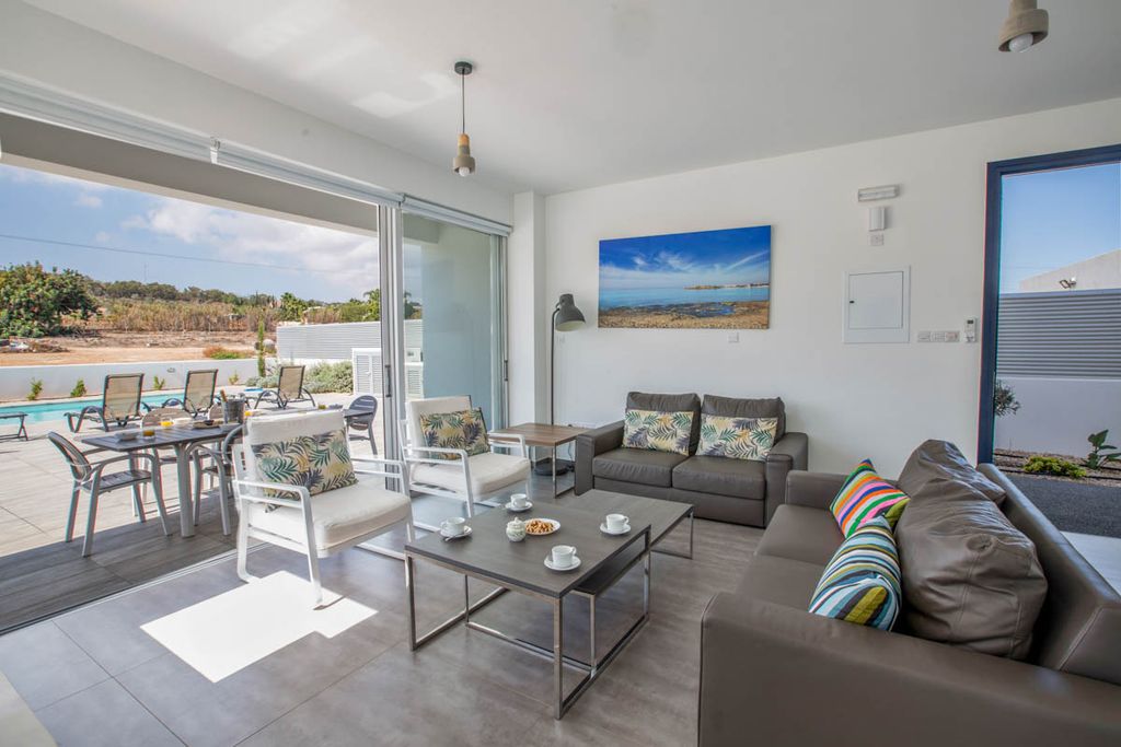 Villa Thaumas Protaras Olivers Travels 2