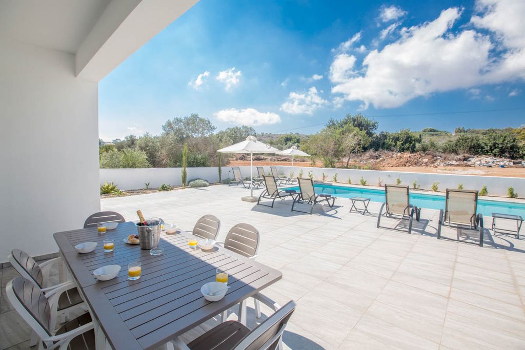 Villa Thaumas Protaras Olivers Travels 4