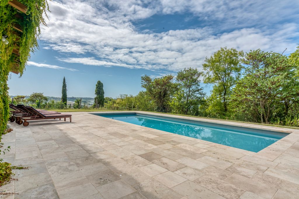 Chateau des Audaces Midi Pyrenees Olivers Travel 2