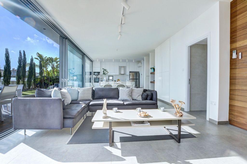 Villa Myrina Pernera Olivers Travels3