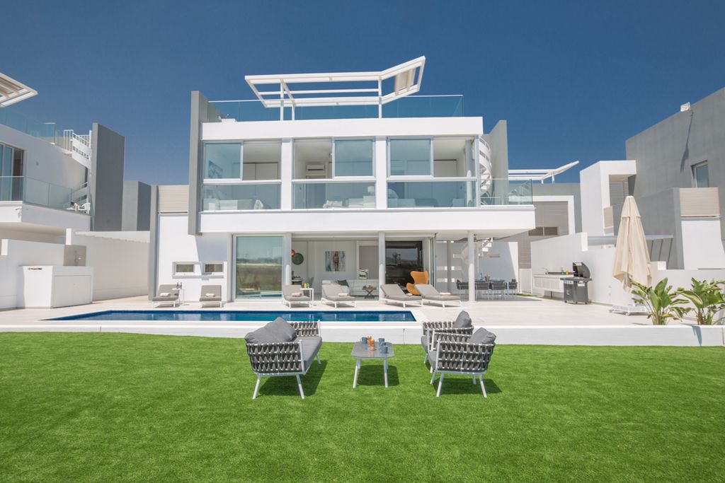 villa pygmaleon pernera olivers travels 3