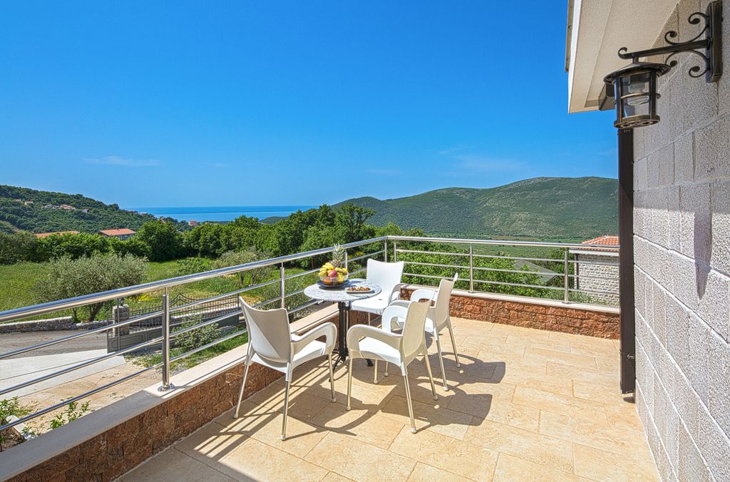 casa mireille budva olivers travels 4