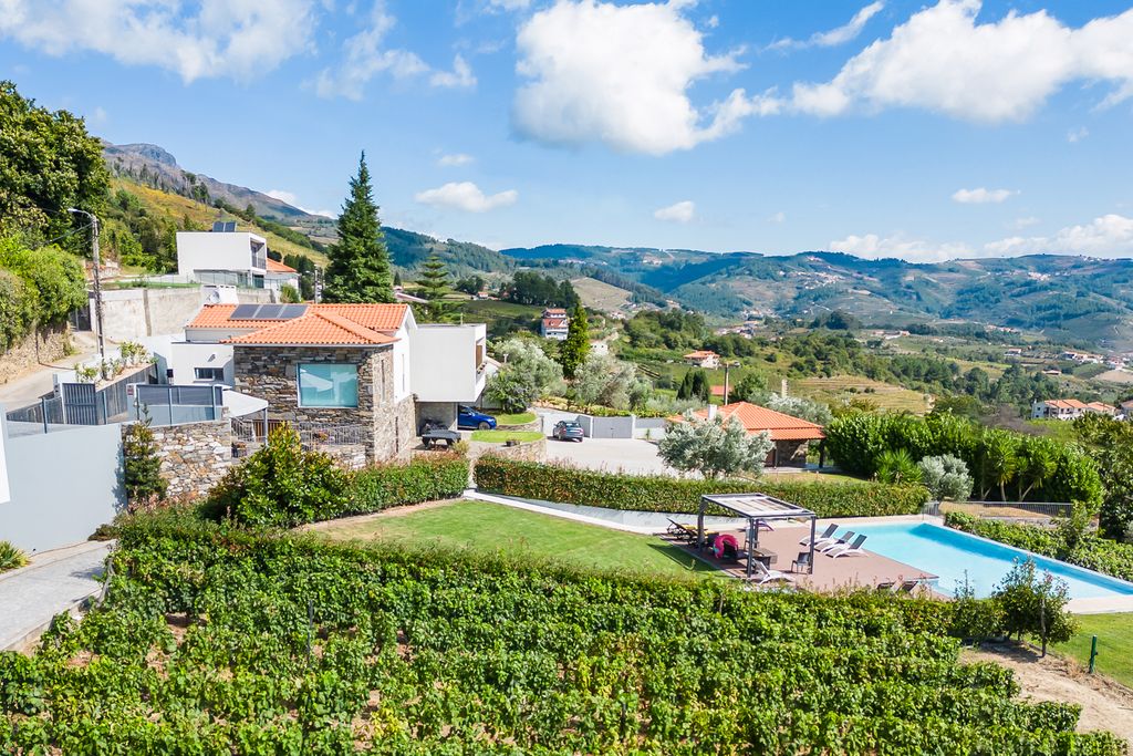 Villa Lailo Douro Portugal OliversTravels 3
