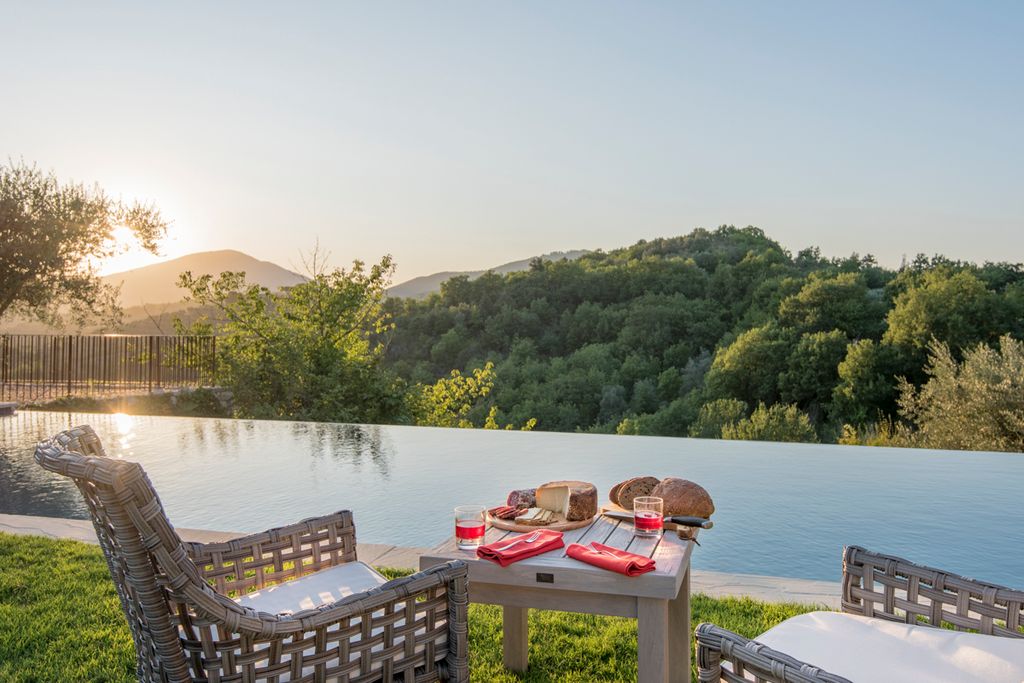 Castello Maddalena Umbria Olivers Travels 2