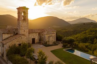 Castello Maddalena Umbria Olivers Travels 1.1