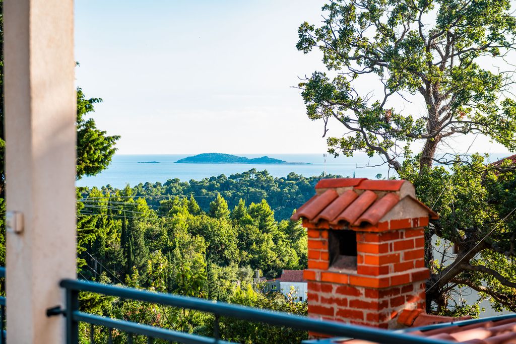 Villa Bunch Dubrovnik OliversTravels 3