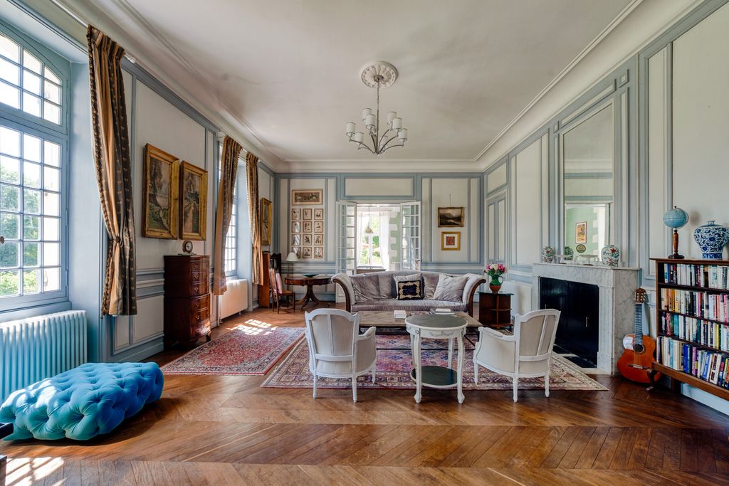 Chateau Perigord Dordogne OliversTravels 3
