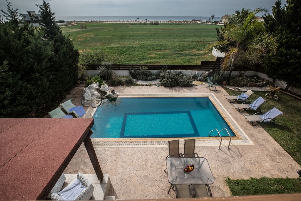 Villa Columba Ayia Napa Olivers Travels 5