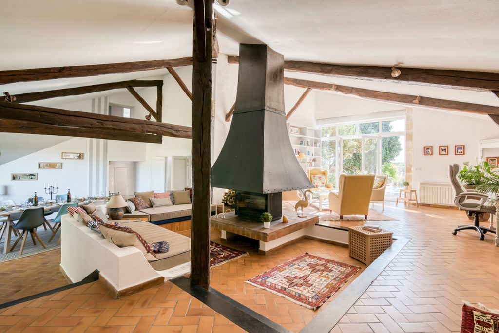 Maison des Amis Midi Pyrenees Olivers Travel3