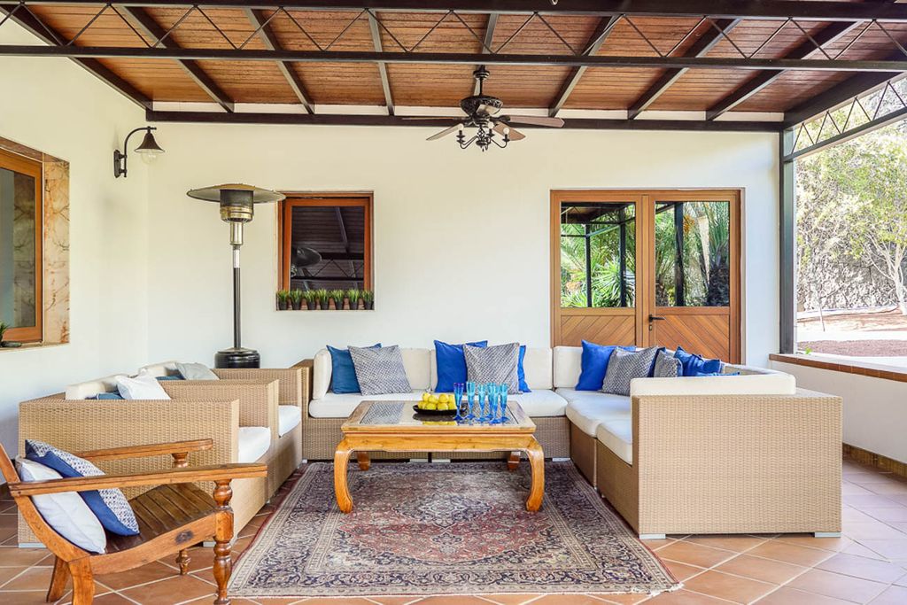 Villa Las Palmeras Lanzarote Spain Olivers Travels 2