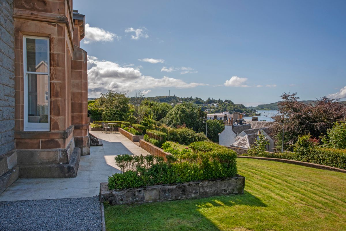 Seaview Mansion
