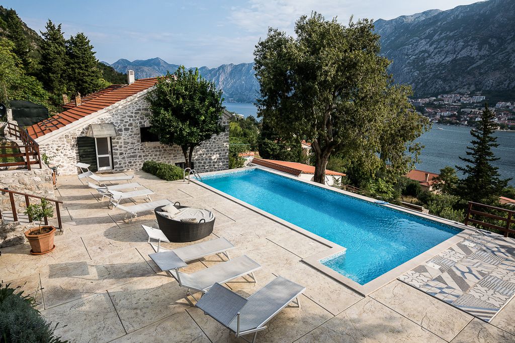 Villa Branko Bay of Kotor Olivers Travels 1