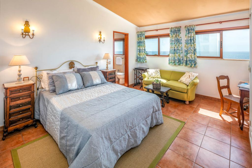 Quinta Jordia Carvoeiro Olivers Travels 5