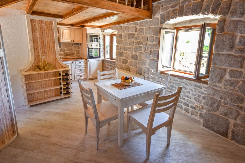 Villa Kotop Montenegro Olivers Travels 3
