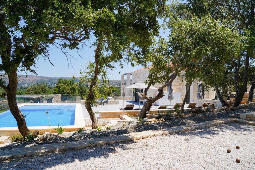 Vila Armenoi Crete Greece OliversTravels 4