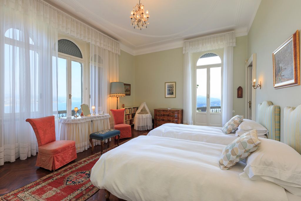 Villa Trinity Italian Lakes Olivers Travels5