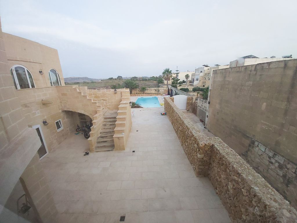 Farmhouse Anna Malta Olivers Travels3