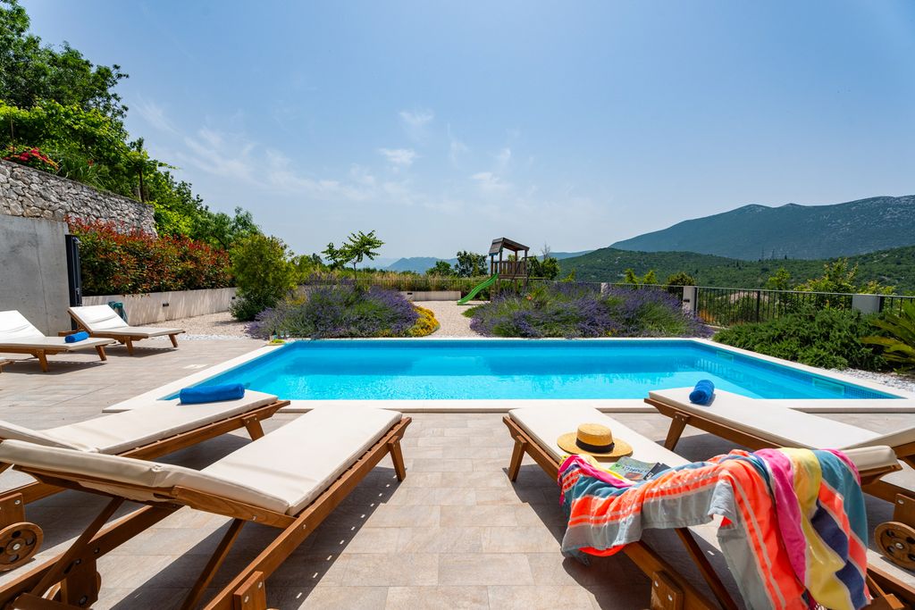 Villa Emils Dalmatia Coast Croatia OliversTravel 2