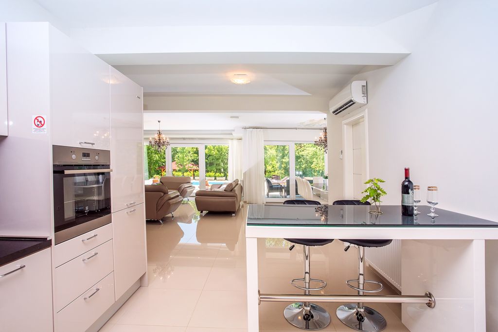 Villa Neda Olivers Travels 1 4