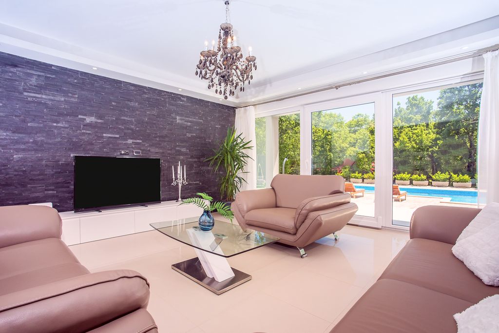 Villa Neda Olivers Travels 1 3