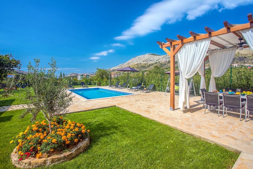 Villa Raika Dalmatia Coast Olivers Travels 2